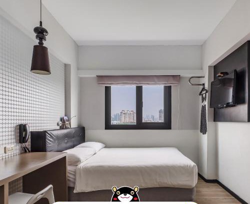 Yancheng District Hotel | Discover CHECK inn Express Kaohsiung by the Love River