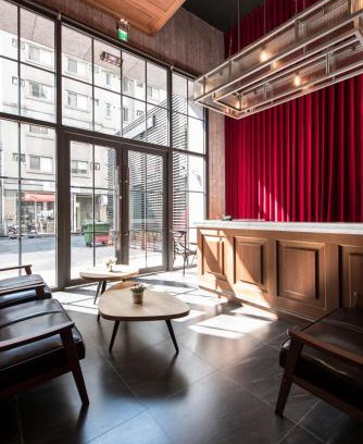 University District Hotel | Family-Friendly CHECK inn Express Taichung Yizhong Awaits