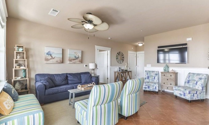 Red Fish Cove Condo | Prime Beachfront Location with Ocean Views and Pools