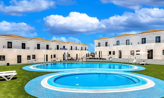 San Miguel de Abona Apartment | Oceanfront Complejo Ocean Boulevard: Guest Rated 9.6/10