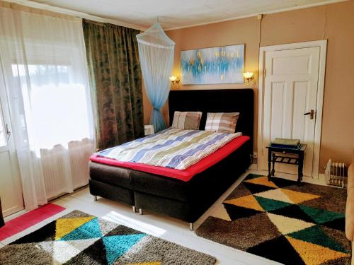 Bracke House | Cozy 1-Bedroom Retreat with Oceanfront Views Near Sandbach