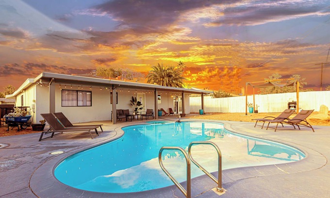 Las Vegas House | Delightful 1-Story Retreat with Private Pool & Early Check-In