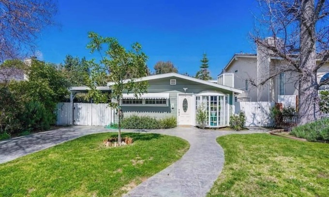 Woodland Hills House | Inviting 2-Bedroom Home with Free Parking for Families