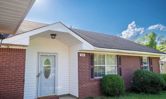 Columbus House | Inviting 3-Bed Home in Columbus, MS with Family Amenities