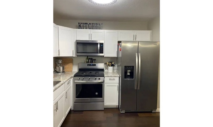 Columbia House | Inviting 3-Bedroom Home Perfect for Family Getaways
