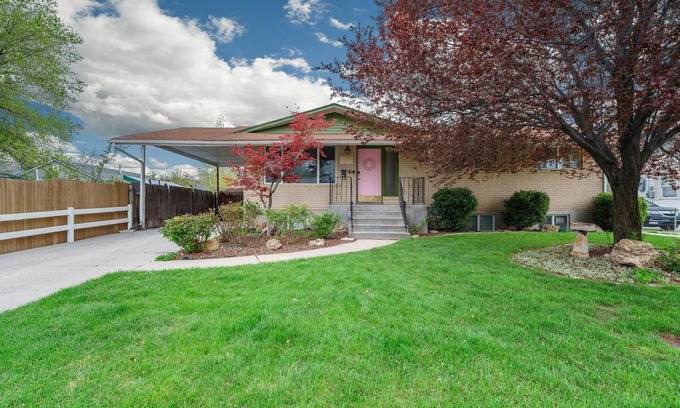 North Park House | Bright 3-Bedroom Retreat in Provo with Spa & Pet Options