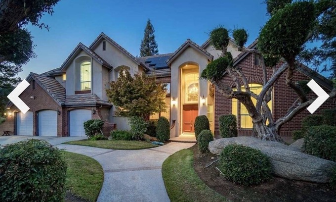 Fresno House | Inviting 4 Bedroom Villa with Private Pool for Families