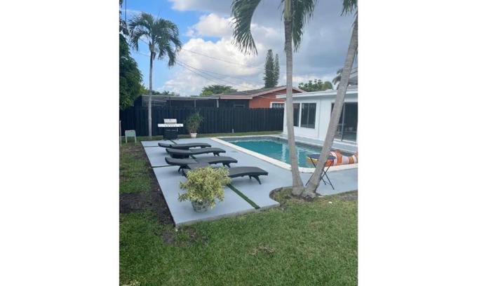 Sunrise House | Bright 4bd Retreat with Pool, Minutes from Beach & Casino