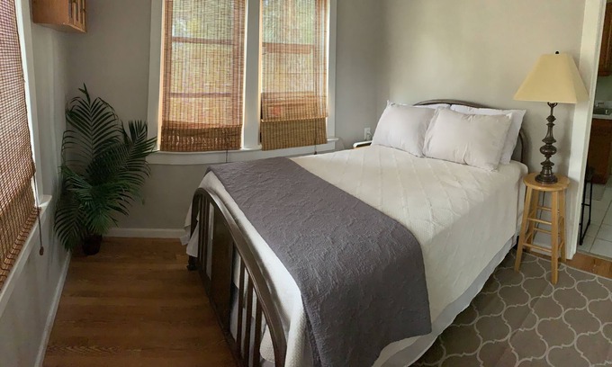 Parrot Cove Cottage | Inviting Cottage Steps from the Beach with Oceanview