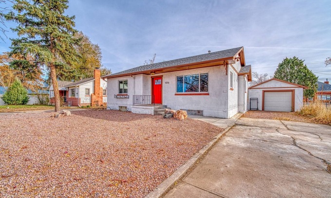 Canon City House | Inviting Downtown 4 Bedroom Home with Family-Friendly Amenities