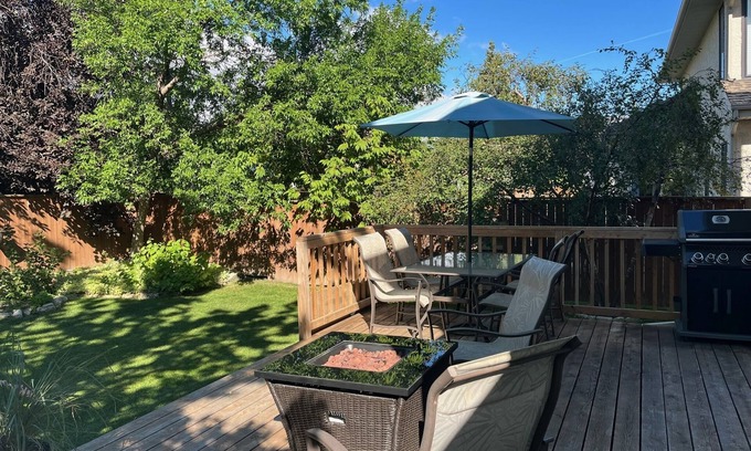 Fort Gary House | Family-Friendly Retreat with Hot Tub and Spacious Yard
