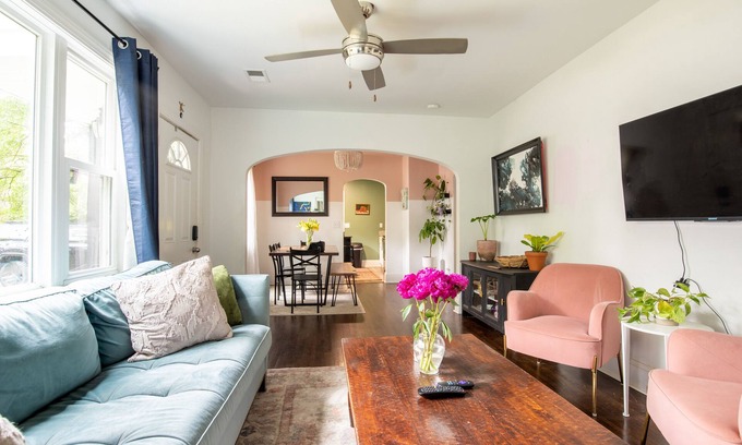 North Charleston House | Delightful Family Retreat with Kitchen Amenities