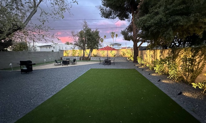 Encanto House | Delightful House in Central Phoenix with Enclosed Backyard