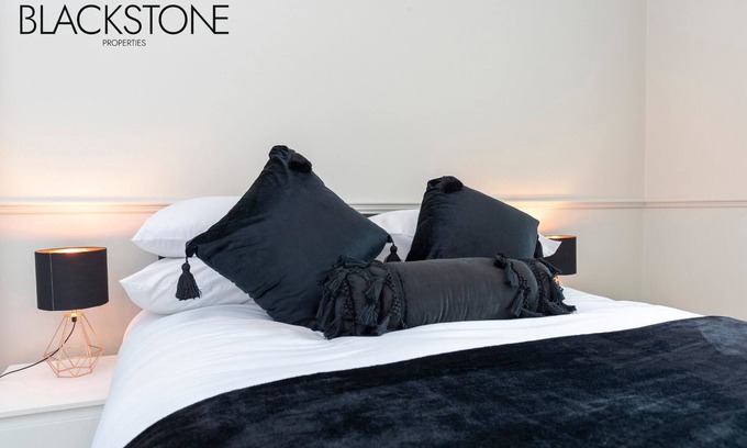 Darlington House | Inviting One-Bedroom House with On-Site Parking by Blackstone