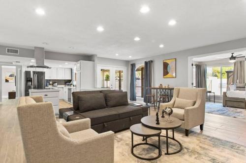 Camelot Village House | Delightful Tempe Hotel with Pool & Pet-Friendly Amenities