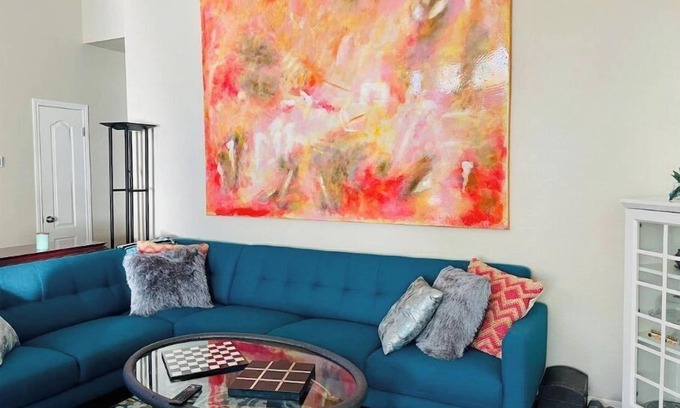 Forest Creek House | Bright and Inviting Baller House in Round Rock