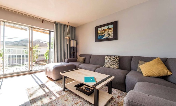 Riley Park Condo | Bright Condo with Garden Space in Lively Neighborhood