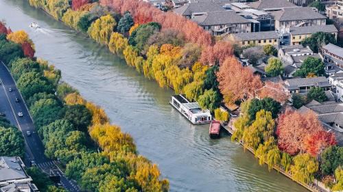 Gongshu Hotel | Idyllic Canal Hotel Hangzhou – Cultural Heritage Retreat