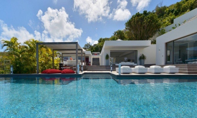 Terre Neuve Villa | Relaxing Retreat: Villa Eternity with Private Pool & Chef