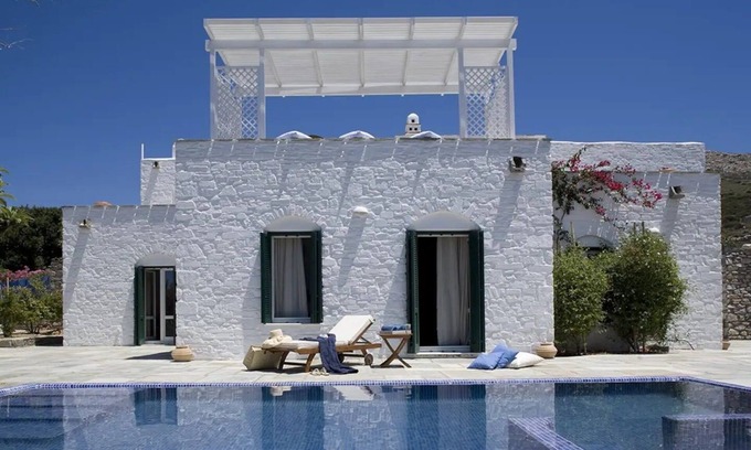 Paros Villa | Indulge in Yria Ktima Villa with Chef & Oceanfront Views