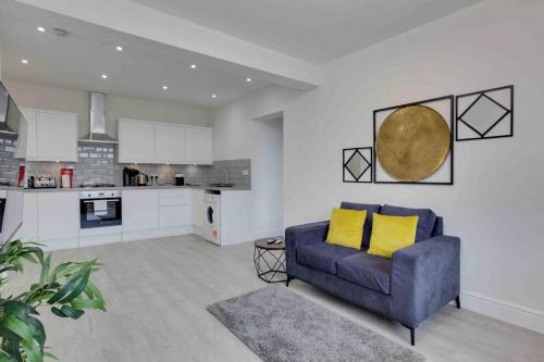 Chelmsford Apartment | Family-Friendly Chelmer Springs Maisonettes with Pet Access