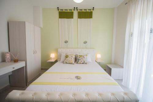 Nea Playia Apartment | Cozy Chelona Apartments with Oceanfront Views & Pet-Friendly