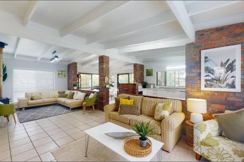 Caboolture South House | Pet-Friendly Chelsea: Rated 9/10 for Family Comfort