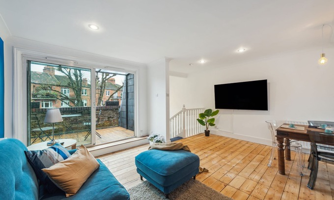 Chelsea Riverside Apartment | Premier Chelsea Superior Apartment - Near Stadium & Spa