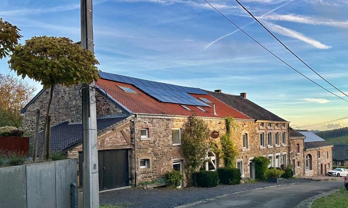 Desnie House | Pet-Friendly Retreat at Chemin de Traverse - Rated 8.4/10