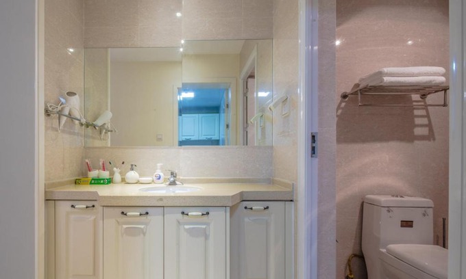 Gaoxin Apartment | Discover Chengdu High-tech: Family-Friendly Apartment Retreat