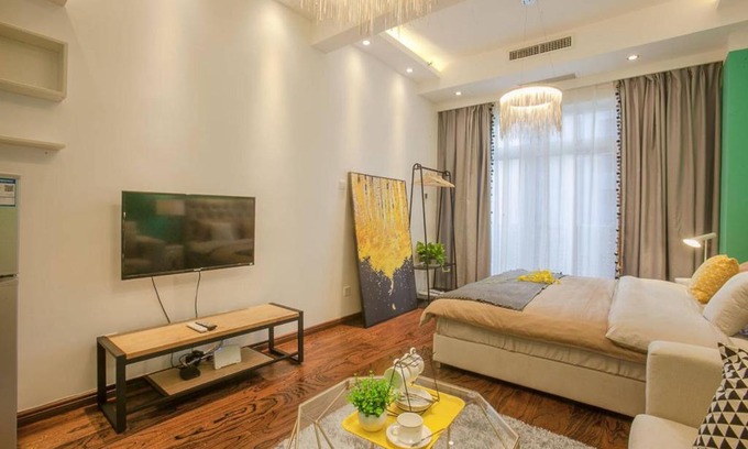 Chengdu City Centre Apartment | Budget-Friendly Chengdu Locals Apartment with Family Options