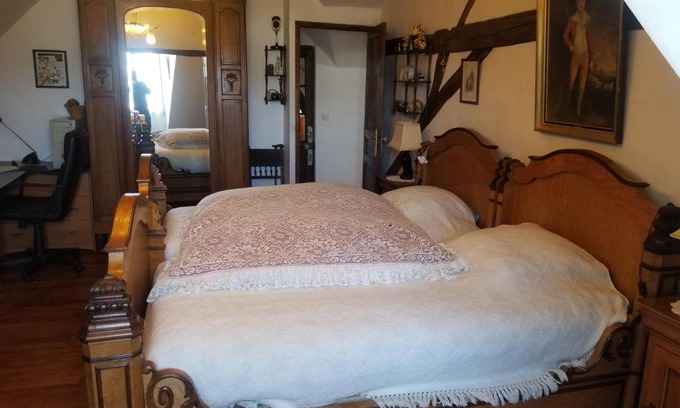 Civray-de-Touraine Bed & Breakfast | Explore Chenonceau Amboise: Family-Friendly Retreat