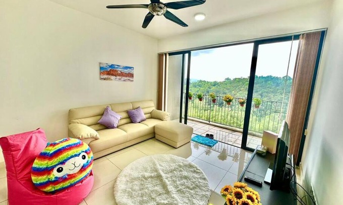 Cheras Apartment | Family-Friendly Retreat at Cheras Traders Square, Balakong