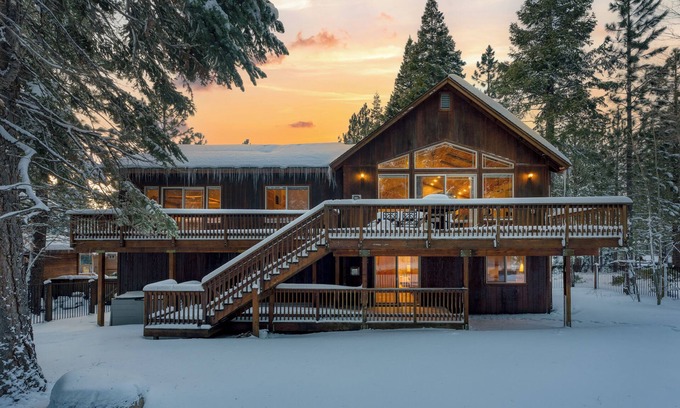 Country Club Estates House | Cherry Hills | Spacious Tahoe Cabin with Deck, Fireplace & Open Interiors