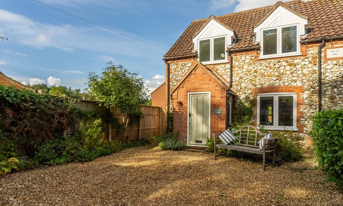 Great Bircham Cottage | Experience Cherry Tree Cottage: Pet-Friendly & Oceanfront Retreat