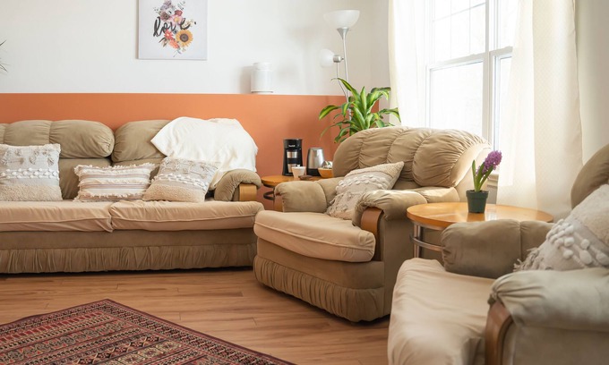 North End Apartment | Cherry Tree House: Cozy 1 BDR with Patio & BBQ