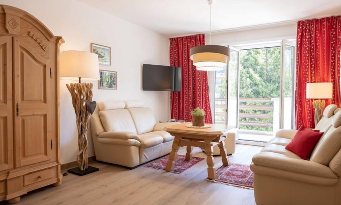 Sankt Moritz-Bad Apartment | Unforgettable Stay at Chesa Derby 27: Lake View & Spa
