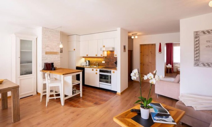 Pontresina Apartment | Pet-Friendly Getaway at Chesa Piz Cotschen 3 - Rated 9.8
