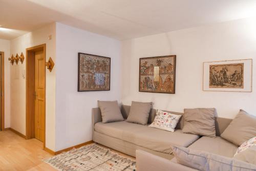 Celerina-Schlarigna Apartment | Family-Friendly Getaway at Chesa Tschierv - Celerina