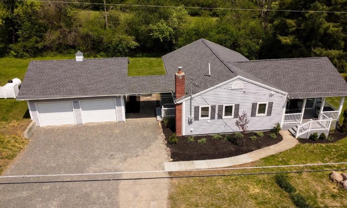 Watkins Glen House | Chestnut Cottage: Family-Friendly Retreat Awaits You