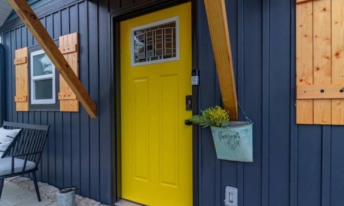 West Canton House | Guest Rated 10/10: Chestnut Mountain View Cottage Retreat