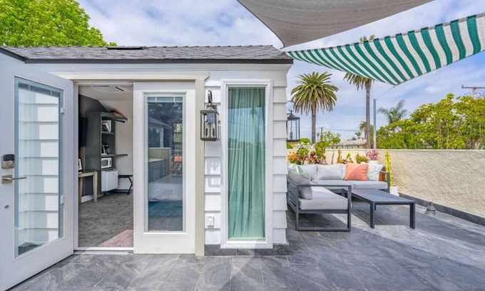 South Wrigley Condo | Chestnut Suite: Pool, Hot Tub & Oceanfront Views