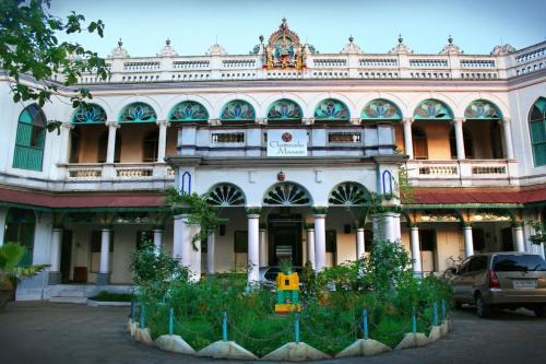 Kanadukattan House | Experience Chettinadu Mansion: Authentic Heritage Palace Stay