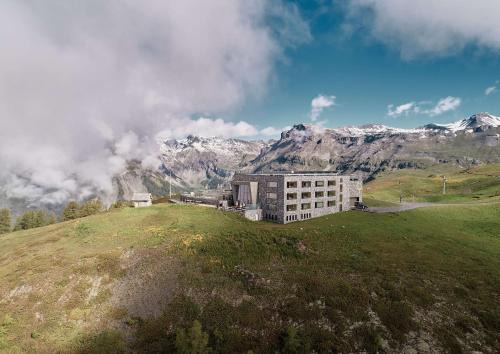 Lens Hotel | Experience Chetzeron: 4-Star Hotel with Oceanfront Views