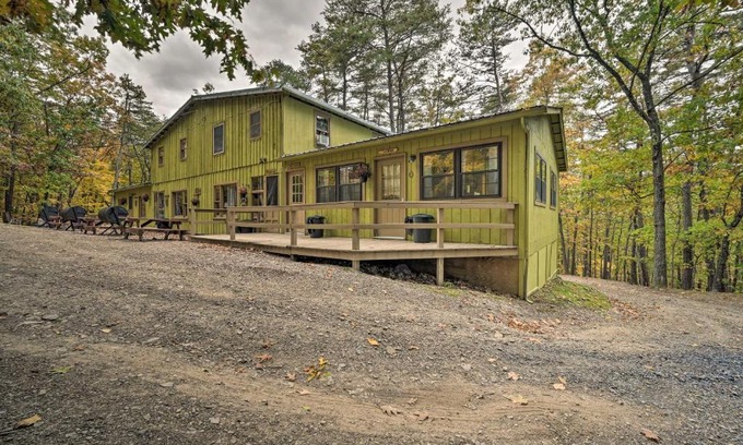 Huntingdon Apartment | Pet-Friendly Cheyenne Ranch Apt on 50 Acres Near Raystown Lake