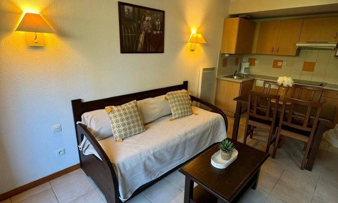 Levernois Apartment | Chez Adélaïde
