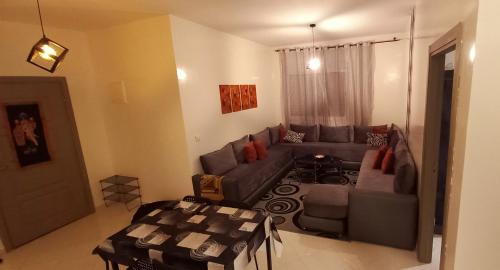 Oulad Azzouz Apartment | Budget-Friendly Stay at Chez Amina with Family Amenities