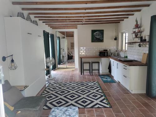 Auch Apartment | Discover Chez Chapelle: Your Oasis with Pool & Hot Tub