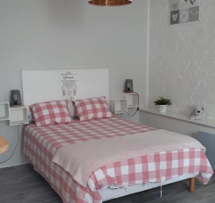 Lavaux-Sainte-Anne Apartment | Welcoming Stay at chez Christelle: Pet Friendly & Family Ready