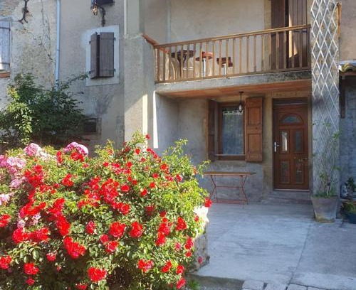 Mirepoix House | Discover Comfort at Chez Dédé et Néné - Top Rated Stay